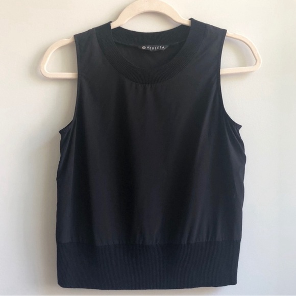 Athleta Zephyr Shell - Picture 2 of 4